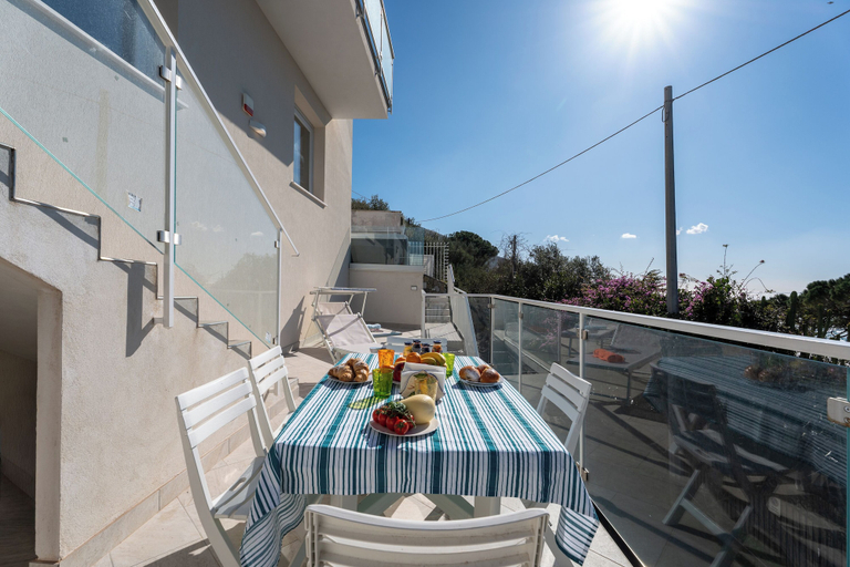 Terrace/patio 5, YourHome - Villa Solantis, Napoli