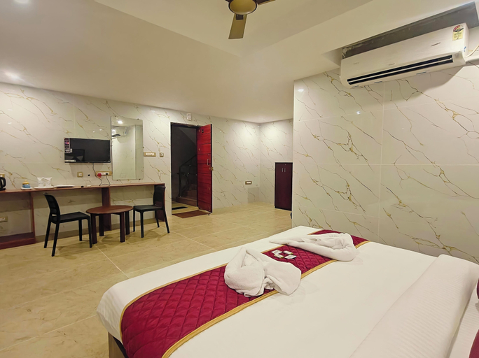 Room 5, White Forest - PV Hotels, Viluppuram