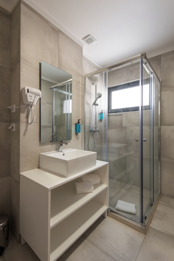 Bathroom 3, LSA Campos by Numa, Lisbon