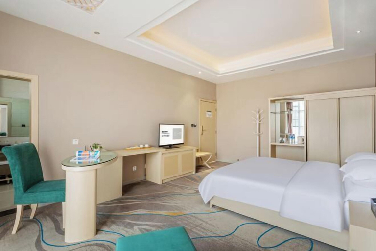 Bedroom 3, Huaning Hotel, Yuxi