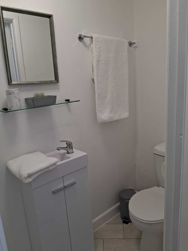 Bathroom 5, The Barbican Hotel, Torbay