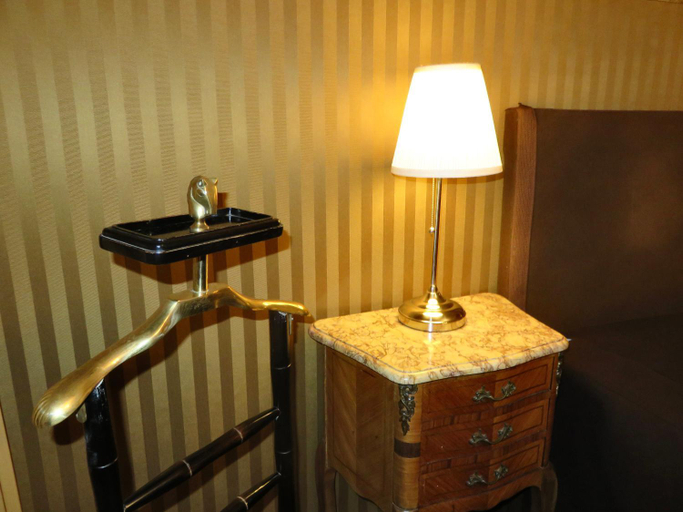 Bedroom 3, Windsor Home Paris, Paris