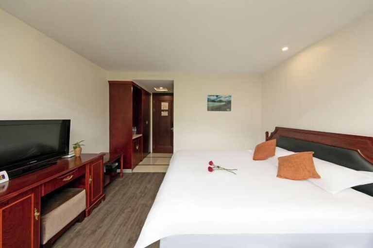 Bedroom 3, Cihang Hotel, Zhoushan