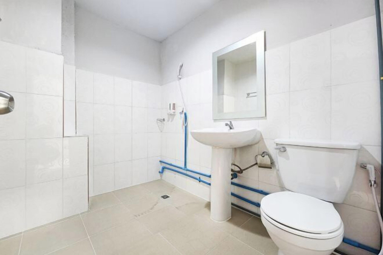 Bathroom 4, Freesia Bangphi Guest House, Bang Phli