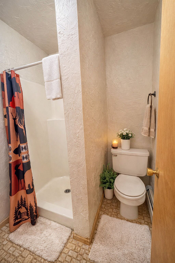 Bathroom 4, The Amoretti Hotel, Fremont