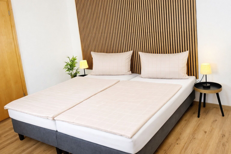 Room 5, Gästehaus Jekle – Zimmer & Ferienwohnungen, Günzburg