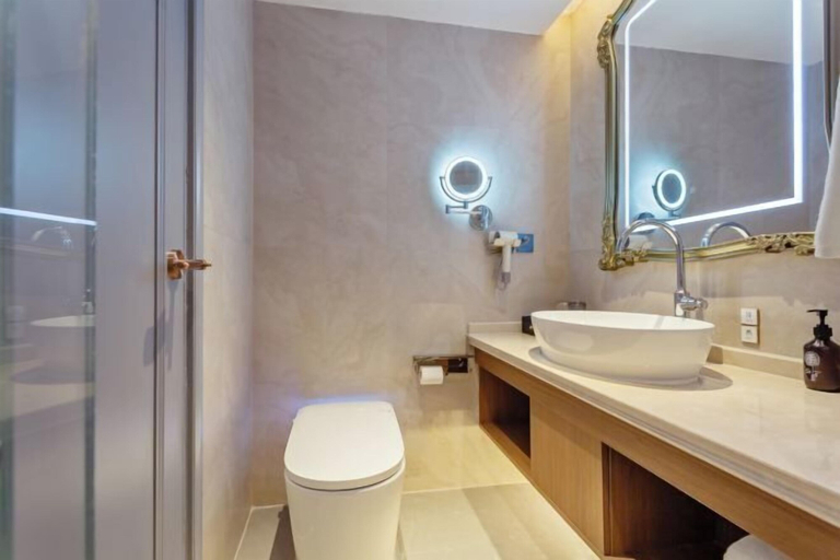 Bathroom 3, Sheng Shi Jin Hai Grand Hotel, Bijie