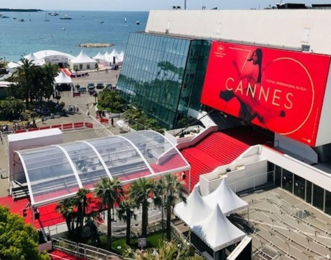 Room 2, Ref 349442 in Cannes, Alpes-Maritimes