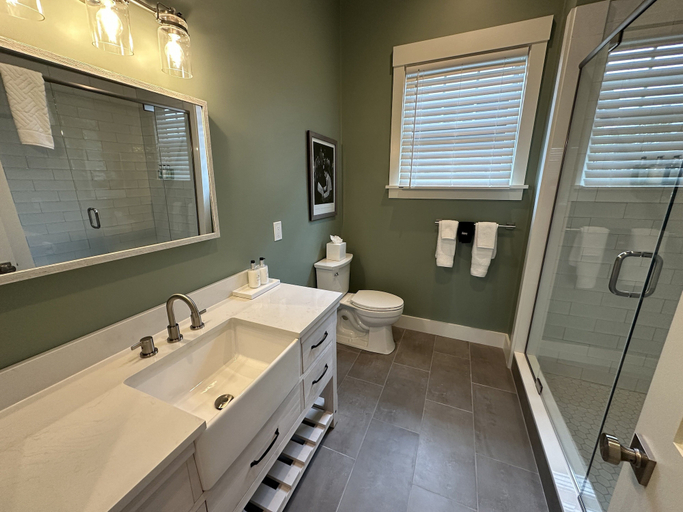 Bathroom 3, Brand New Construction! 2bed/1bath W/private Deck - Unit 2 2 Bedroom Apts, Newport