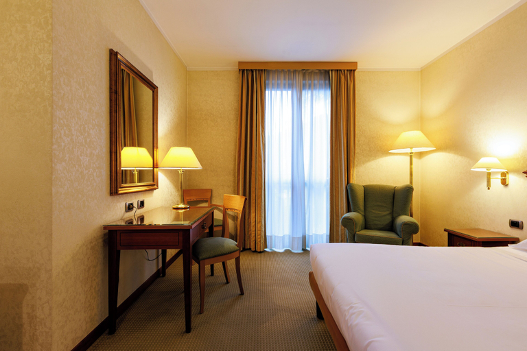 Bedroom 2, Hotel Excelsior Magenta, Milano
