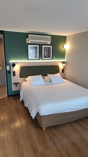 Bedroom 4, Campanile NATURE - Rouen Nord Mont Saint Aignan, Seine-Maritime