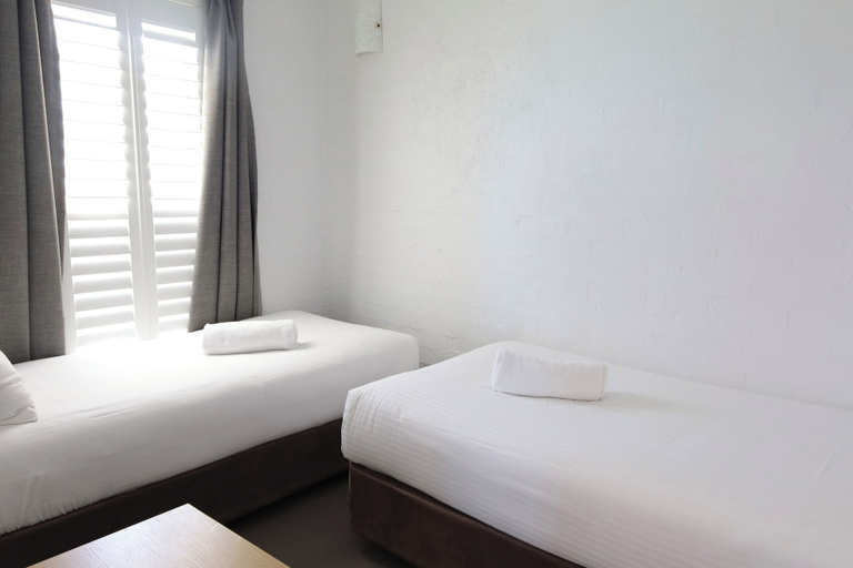Bedroom 3, Don Pancho by the Beach, Burnett  - Pt A
