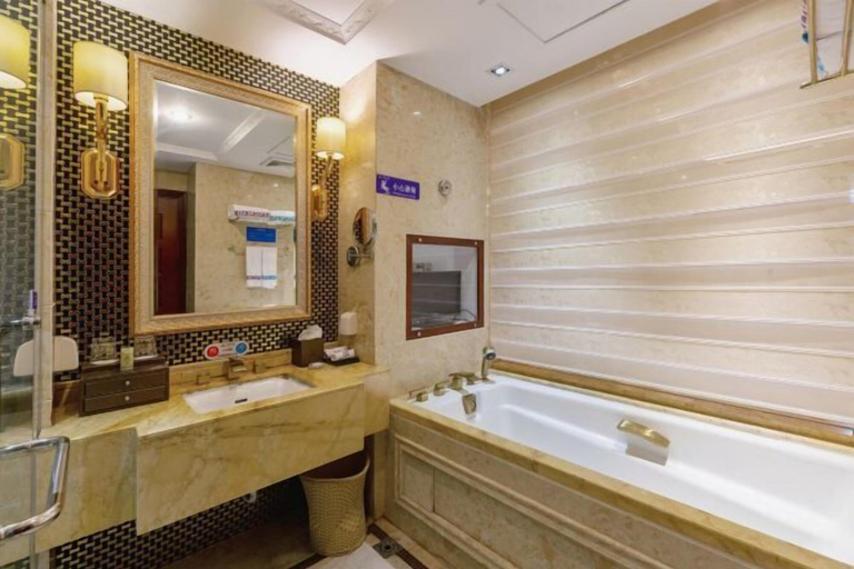 Bathroom 4, Nanshan Xingmao Hotel & Resort, Lu'an
