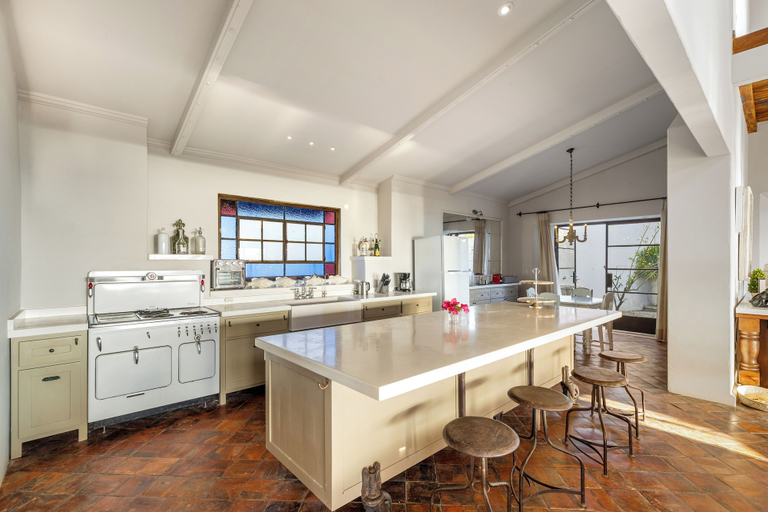 Private kitchen, Grand Villa del Mar, La Paz