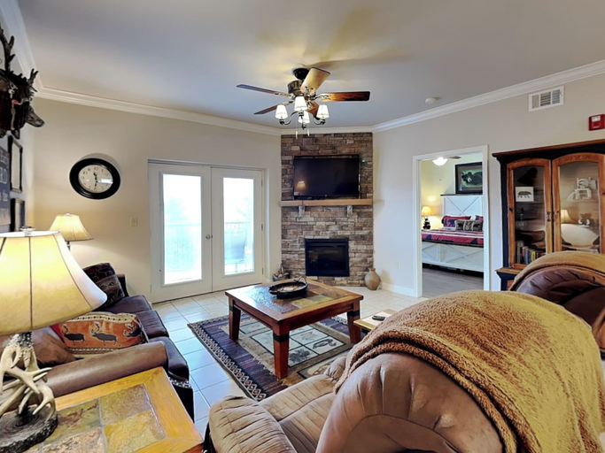 Primary image, Mountain View 5402, Sevier