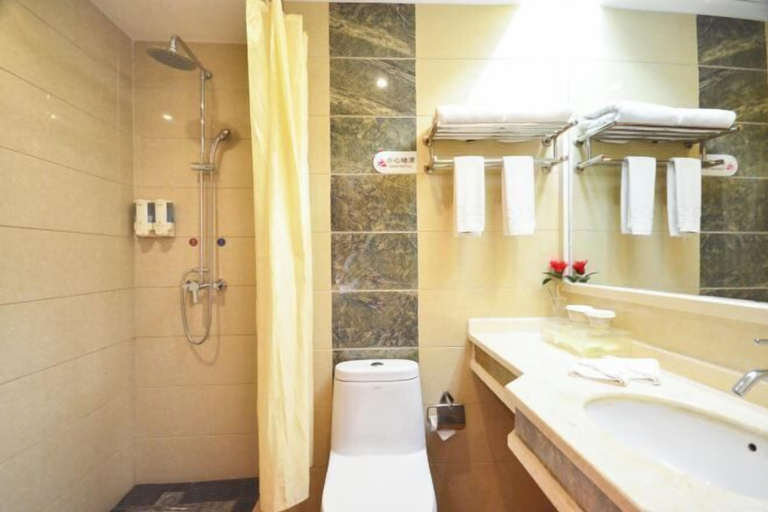 Bathroom 4, Shuang Bai Hotel, Chuxiong Yi