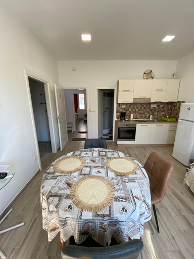 Dining 5, Apartments Seville, Split