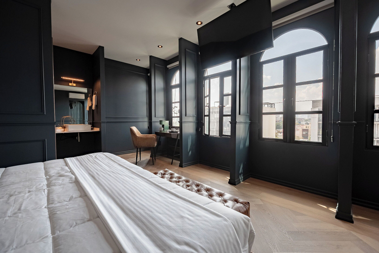 Room 4, The Sapphire Room, Mexico City