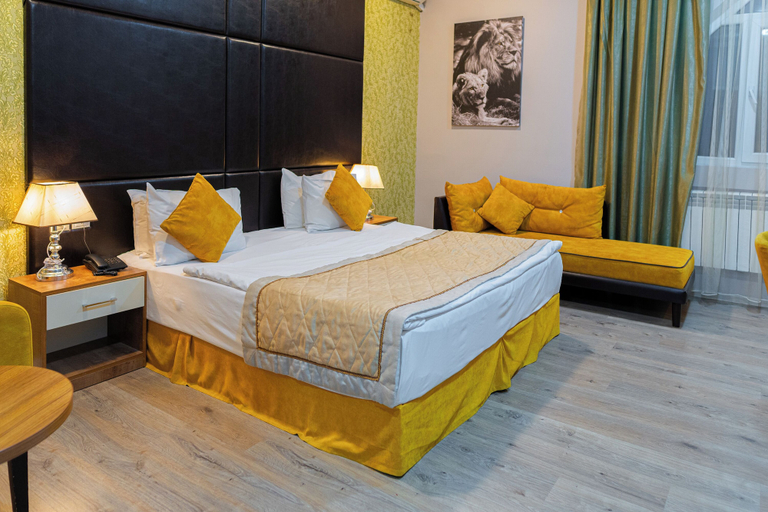 Room 2, Square Boutique, Baku