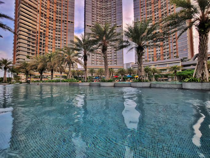 Pool 5, Azora By SanLiving - 1BR - PIK, Jakarta Utara