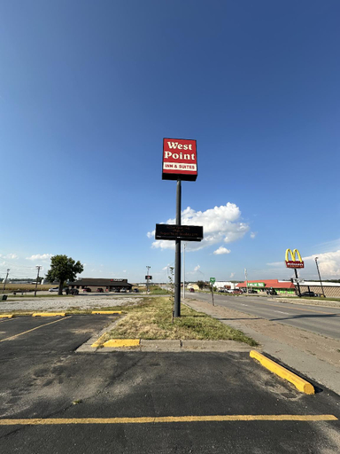 2, West Point Inn & Suites, Cuming
