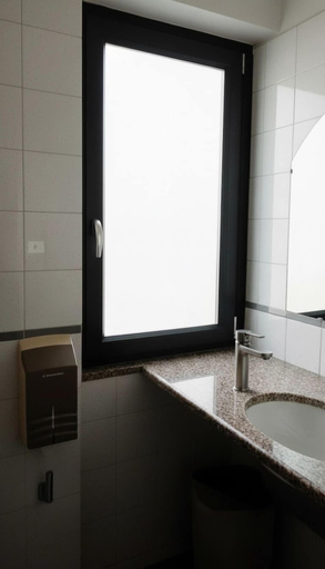 Bathroom 4, Hotel Des Alpes, Torino