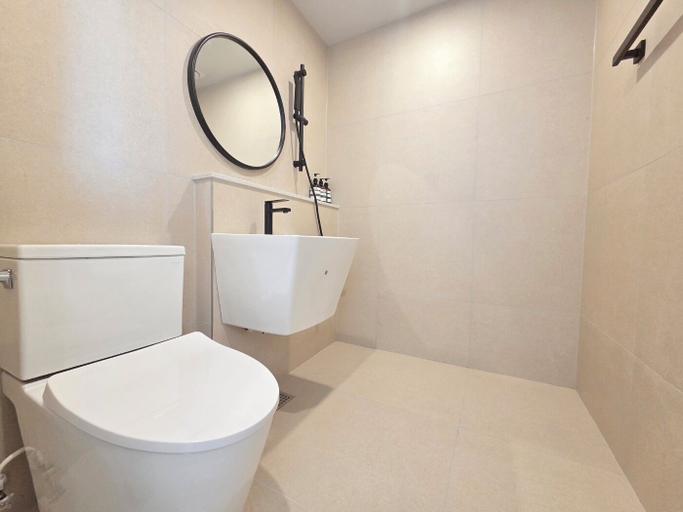 Bathroom 2, No. 25 Iksan Station Branch, Iksan