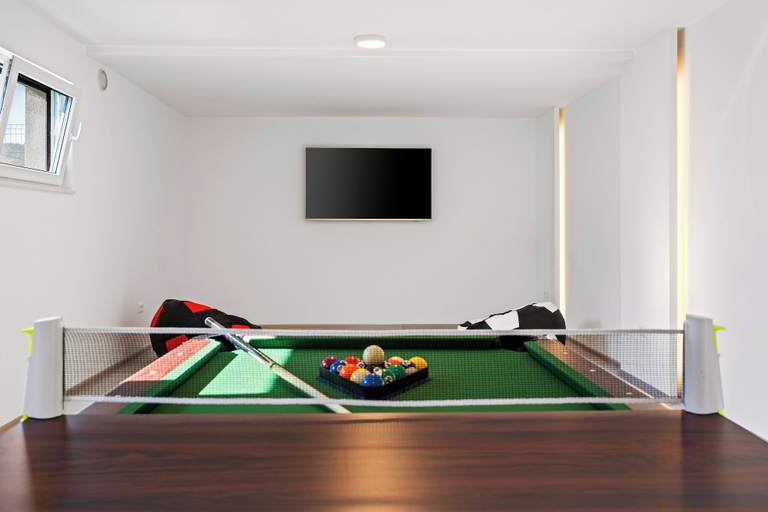 Game room 5, Villa Summer Side, Marina