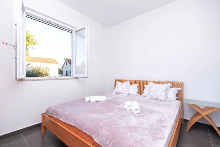 Bedroom 2, House Lili, Supetar