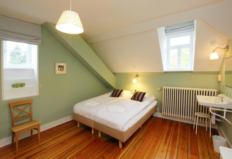 Others 4, Group Villa With Pool & Sauna, Liège