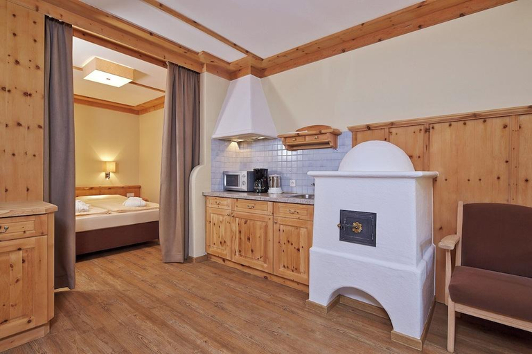 Bedroom 3, Das Hopfgarten Aparthotel, Kitzbühel
