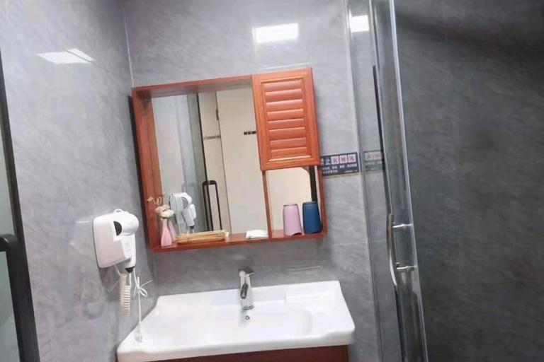 Bathroom 3, Junting Hotel, Taohua Island, Zhoushan