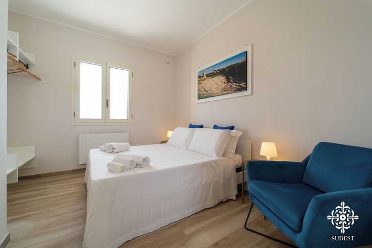 Room 5, Villa Sunset Escape, Syracuse