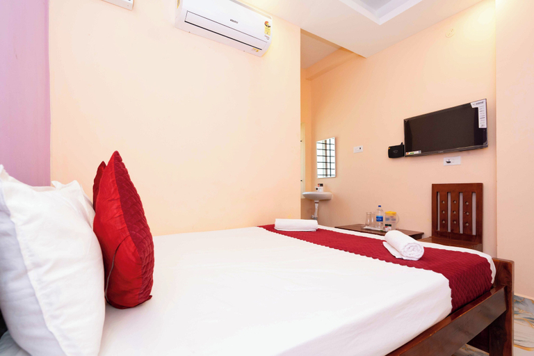 Room 3, Dharun Residency, Ramanathapuram