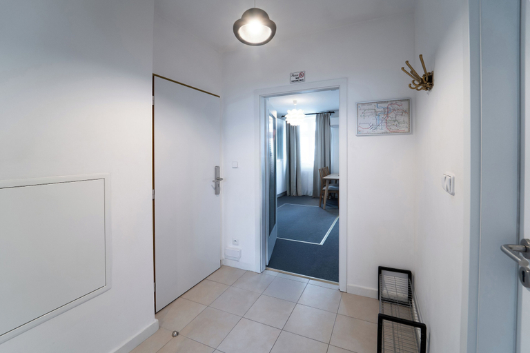 Others 5, Little Tom Apartments, Praha 5