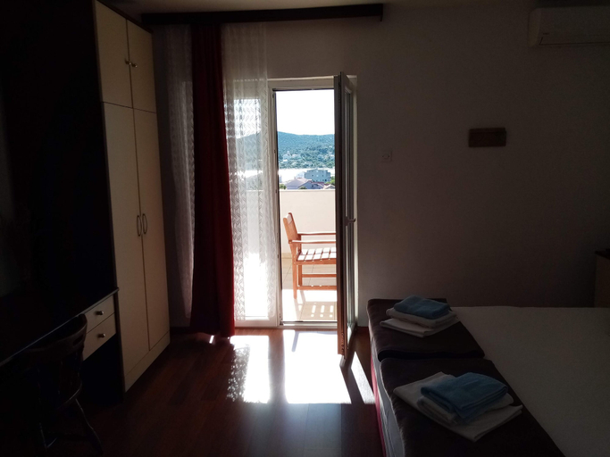 Room 2, Apartments Nar, Marina
