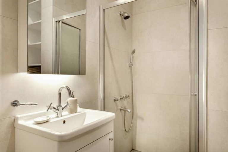 Bathroom 5, NOA - Tatar Beyi 18, Beyoğlu