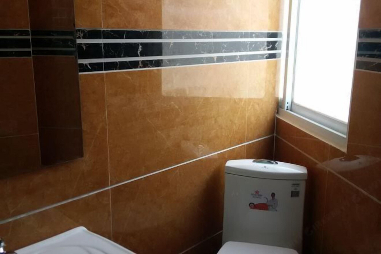 Bathroom 3, Citadel Luoping, Qujing