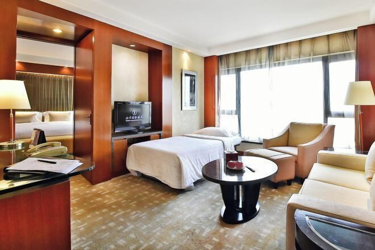 Bedroom 3, Beijing International Hotel, Beijing