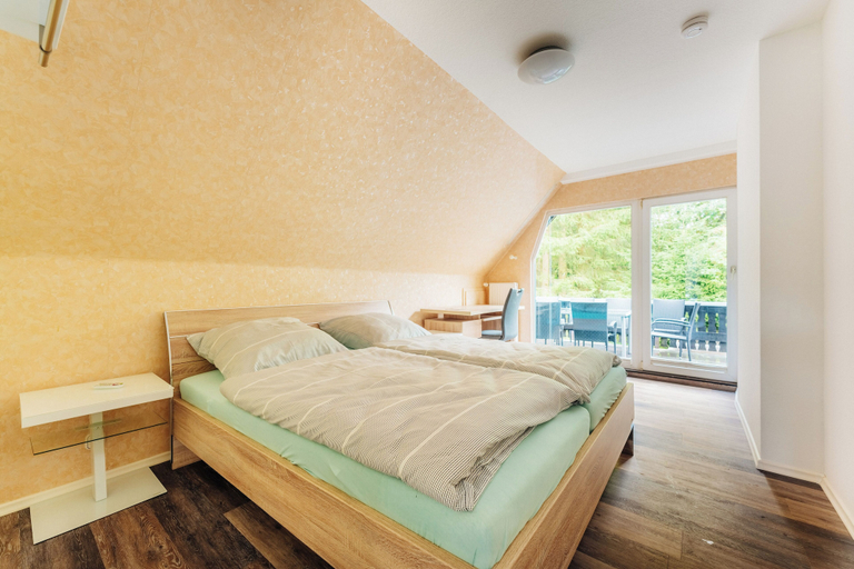 Bedroom 2, Ferienwohnungen Hafermarkt, Goslar