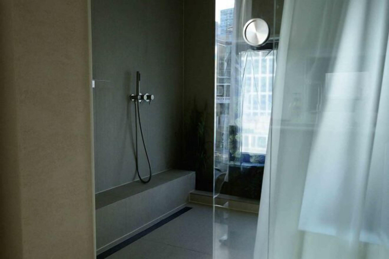 Bathroom 4, CATNAP GUESTHOUSE, Dong