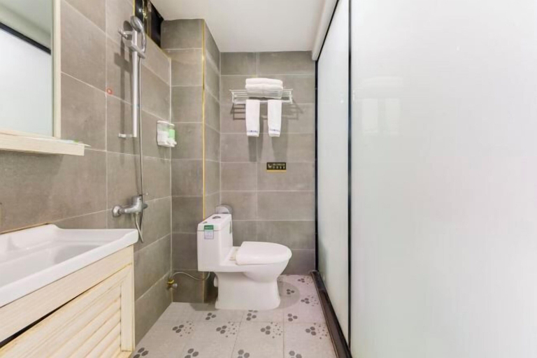 Bathroom 2, Bella Boutique Hostel, Haikou