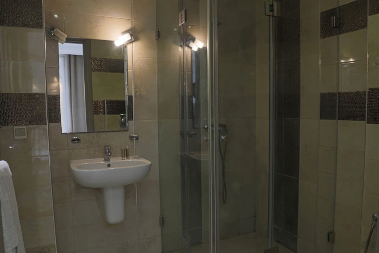 Bathroom 4, Sofie Appart Hotel, El Menzah