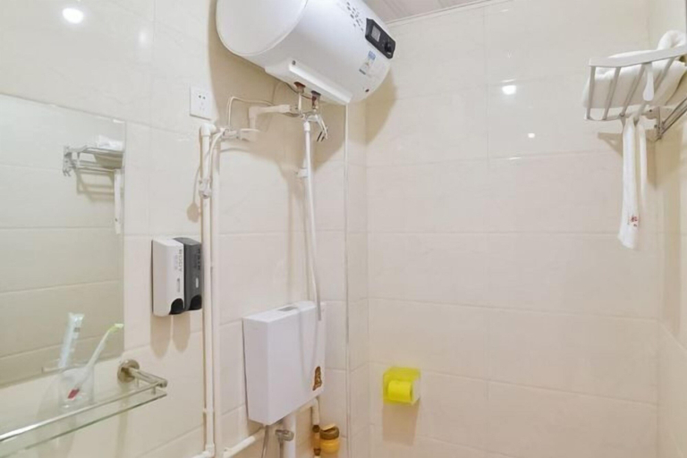 Bathroom 3, Rujia Chinese Inn (Xiamen North Railway Station), Xiamen