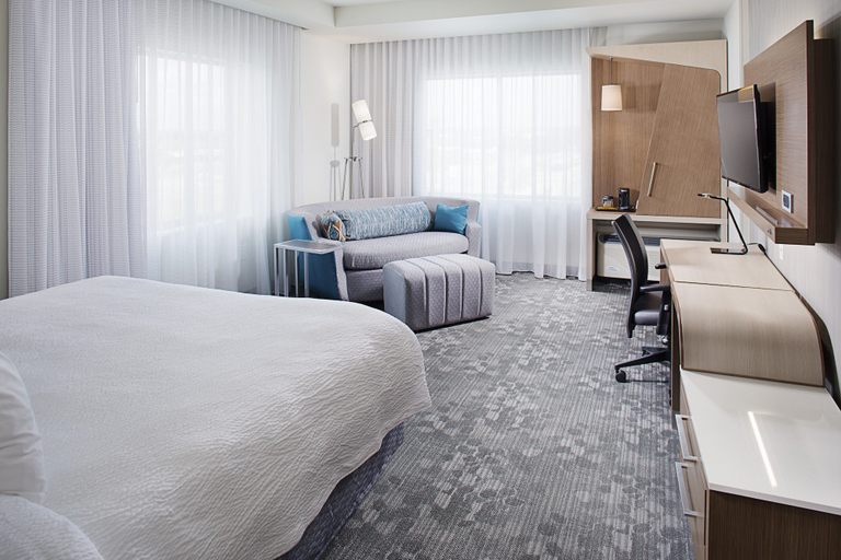 Bedroom 4, Courtyard by Marriott Dallas Carrollton, Dallas
