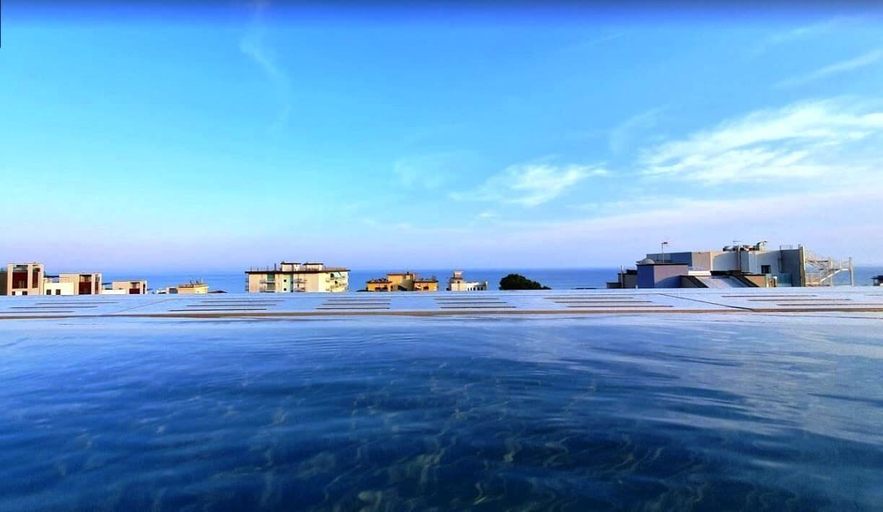 Others 5, sunrise palace, Venezia