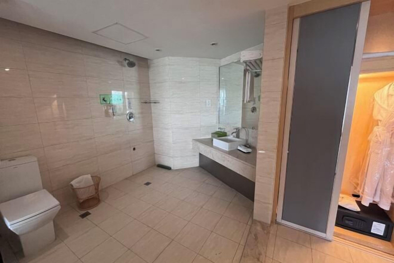 Bathroom 3, Solar Valley Micro-E International Hotel, Dezhou