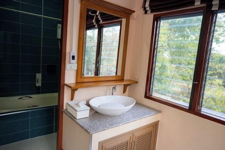 Bathroom 3, Keith Ratchaburi, Ban Pong