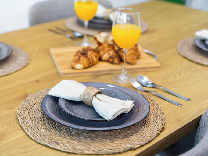 Breakfast meal, Centric Flat with Marina View, Dubai