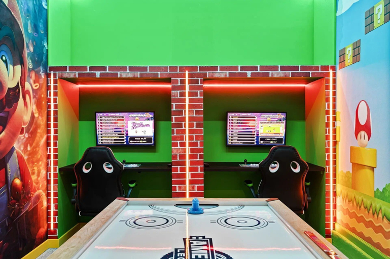 Game room 3, Solara 6BR Villa w/ Pvt Pool, Cinema & Game Room, Osceola